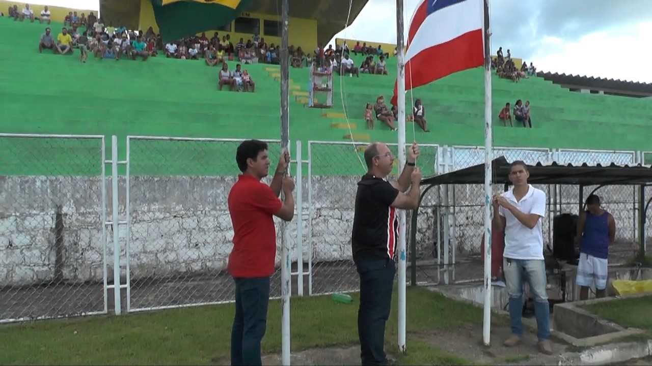 Camacã: Prefeito entrega Estádio reformado na abertura do Campeonato Amador 2019
